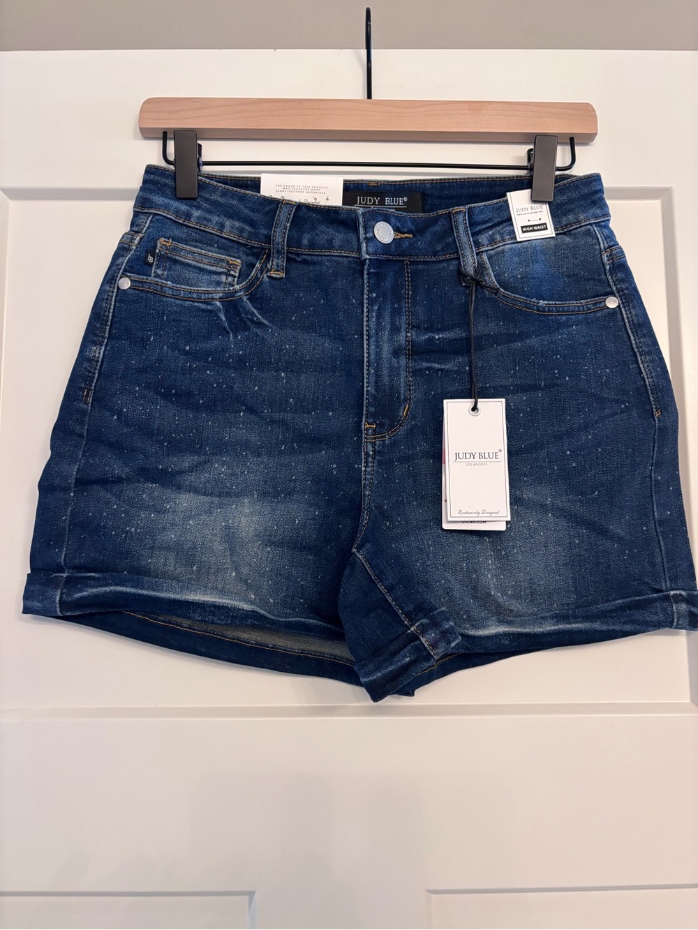 Judy Blue Dark Bleach Splash Shorts, High Waist, Rolled Cuff, size M NWT
